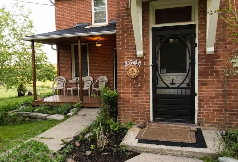 Laura S Bed & Breakfast