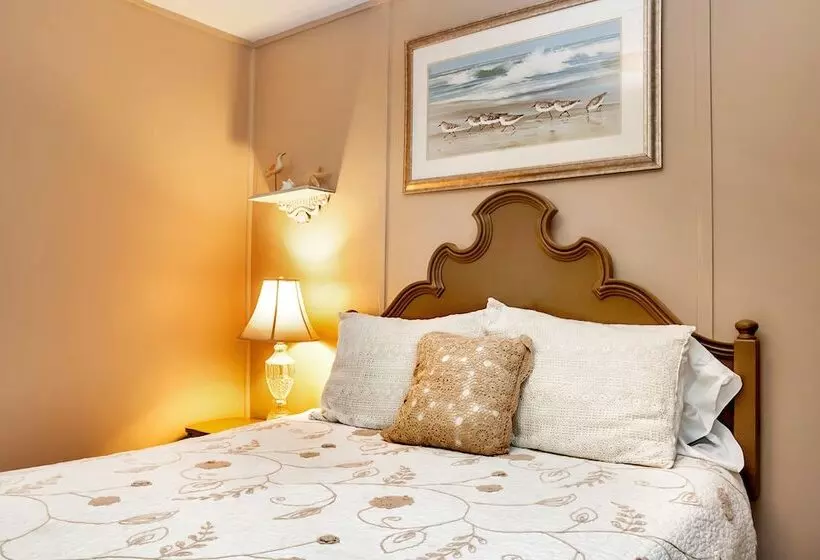 Ocean Spray Beach Resort