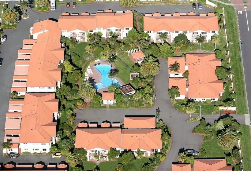 Pacific Palms Resort