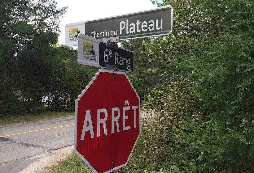 ペンション Bb Saffron Tremblant