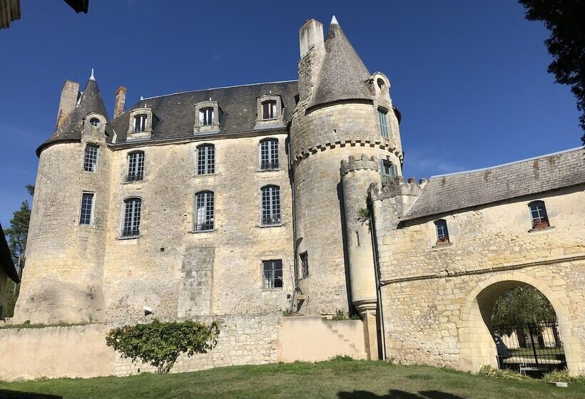 بنسيون Château De La Celle Guenand