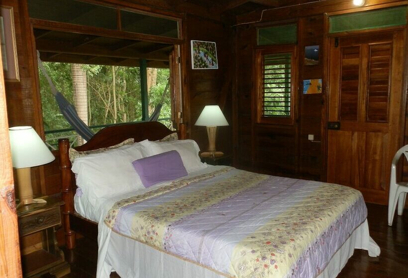 پانسیون Harding Hall Hideaway