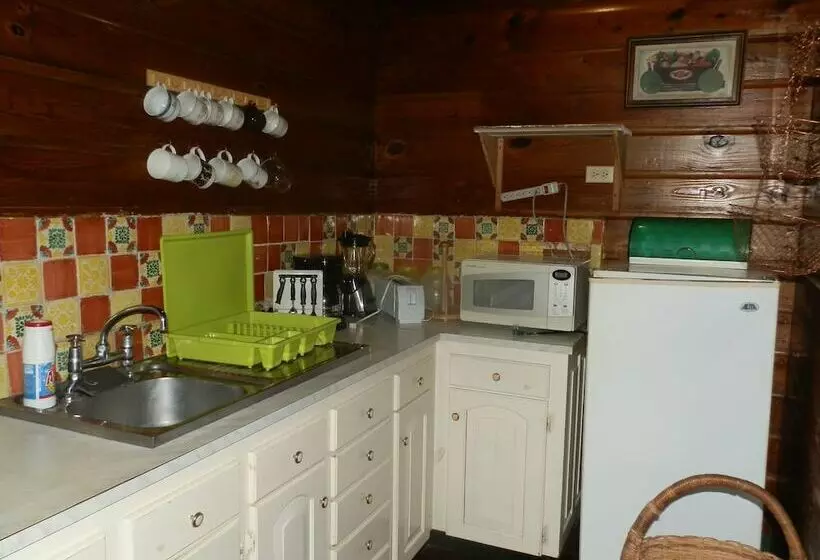 پانسیون Harding Hall Hideaway