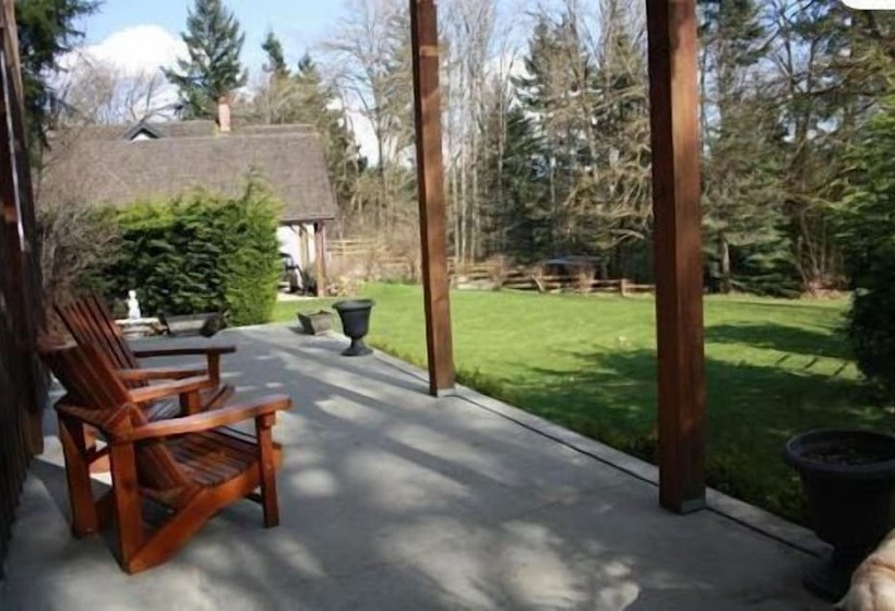 Pension Maple Grove Guest House