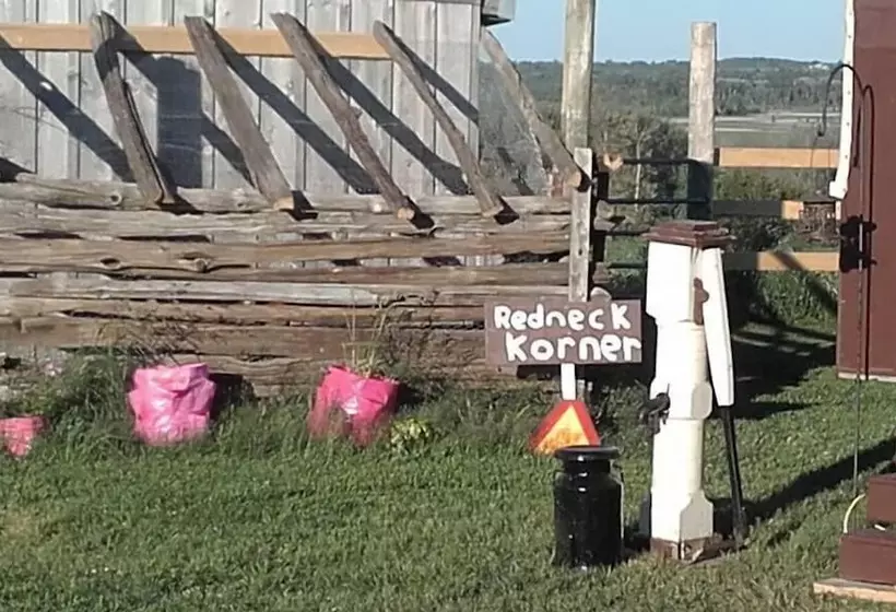 Majatalo Redneck Korner