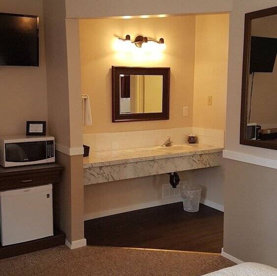 Rivermount Motel Campground And Rv Park