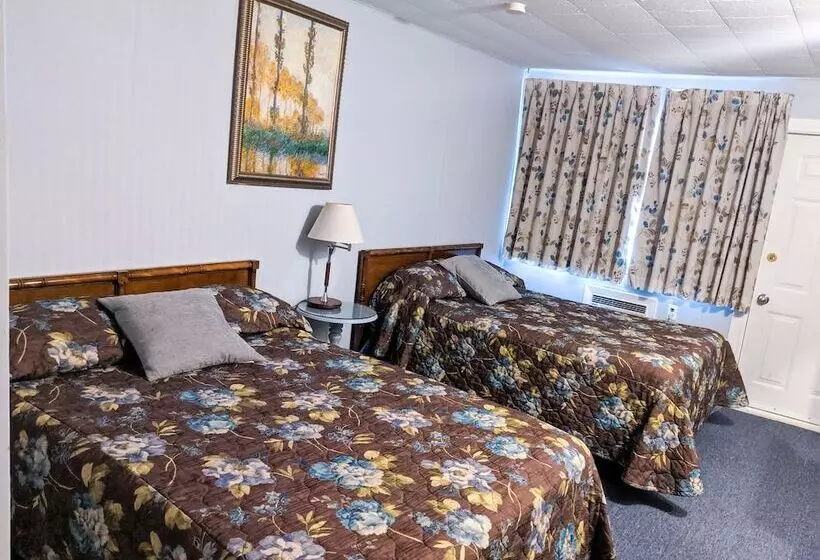 Skyline Motel & Campus Inn