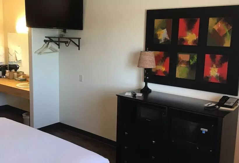 The Galley Hotel Bar And Grill