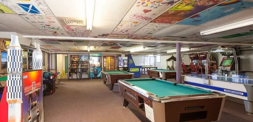 Hotelli Circle M Rv & Camping Resort   Caravan Park