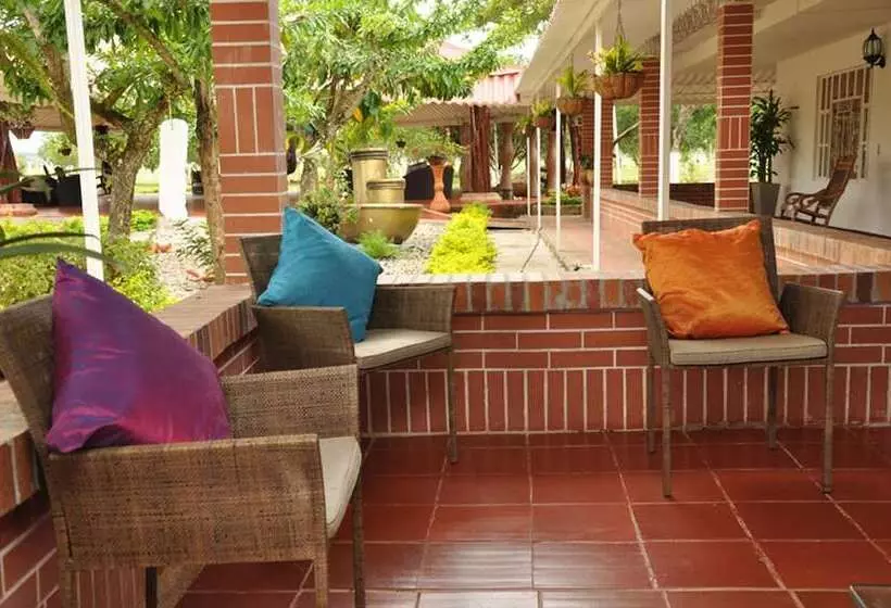 ホテル Ciudad Resort Campestre
