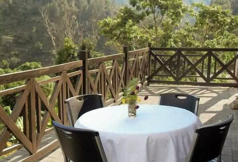 هتل Forres Park Resort & Spa