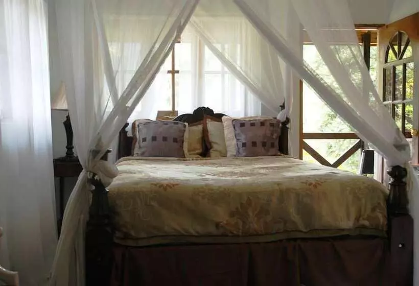 هتل Forres Park Resort & Spa