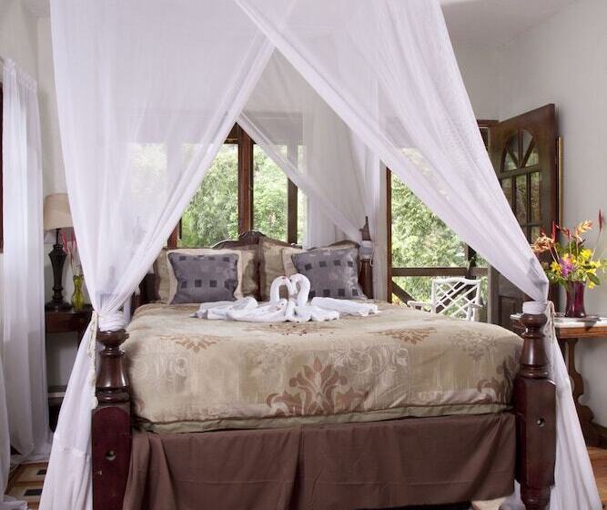 هتل Forres Park Resort & Spa