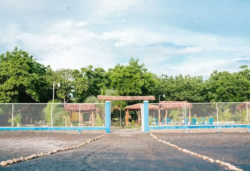 Hotelli Hamacas Astillero