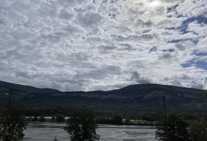 فندق Hôtel Restaurant La Source