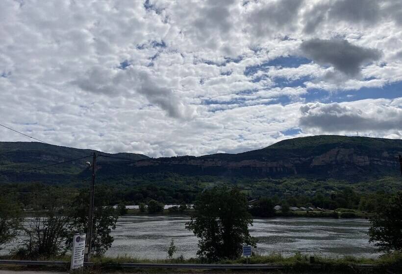 فندق Hôtel Restaurant La Source