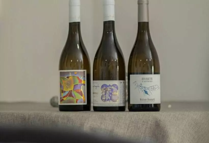 ホテル Hôtel Restaurant La Source