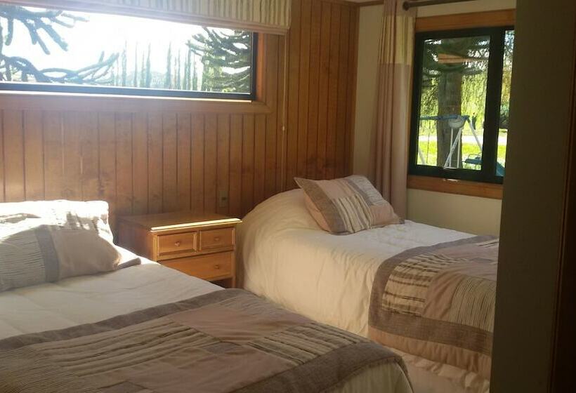 בית מלון כפרי Los Trinos Lodge