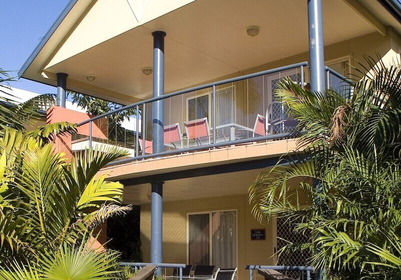 Отель Tasman Holiday Parks North Star