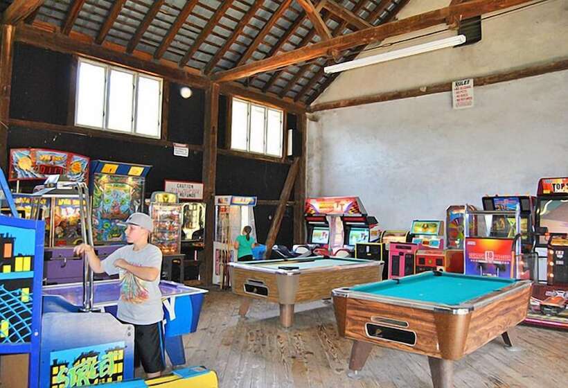 Szálloda Robin Hill Rv Resort & Campground   Caravan Park