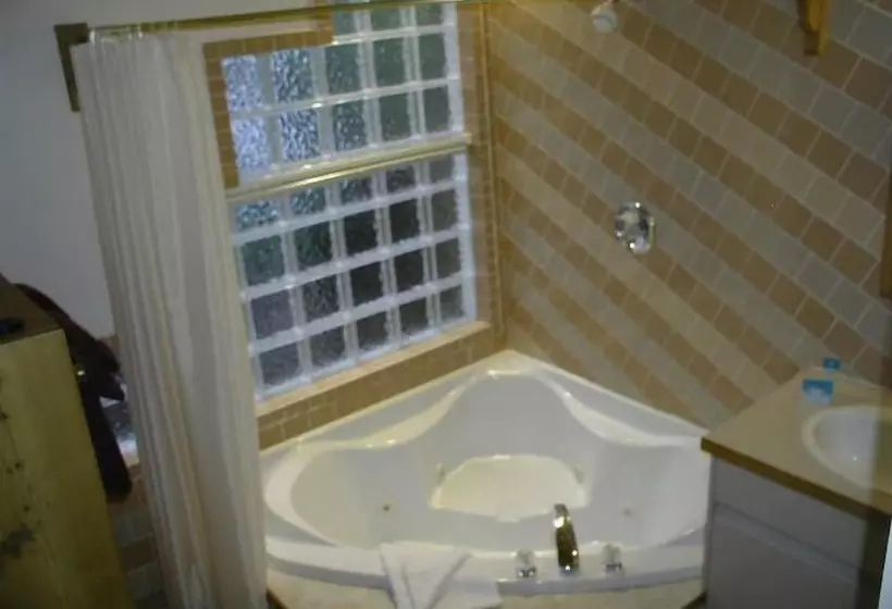 هتل Sea Star Beach Retreat