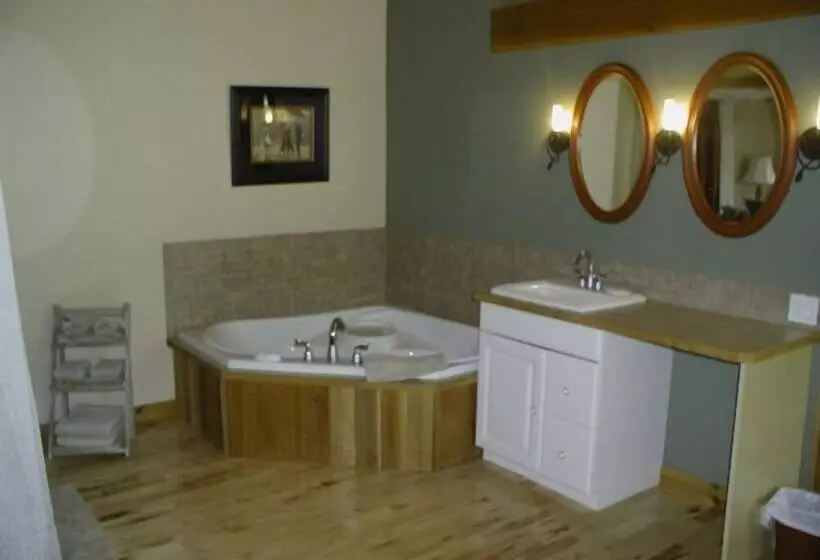 هتل Sea Star Beach Retreat