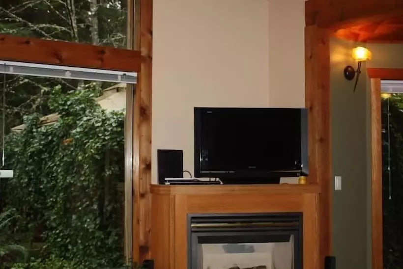 هتل Sea Star Beach Retreat