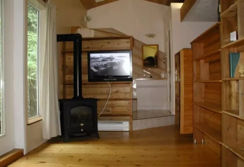 هتل Sea Star Beach Retreat