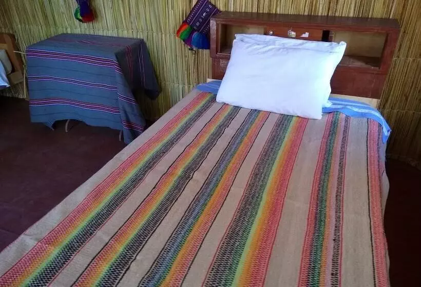 هتل Taquile Sumaq Wasi Adults Only