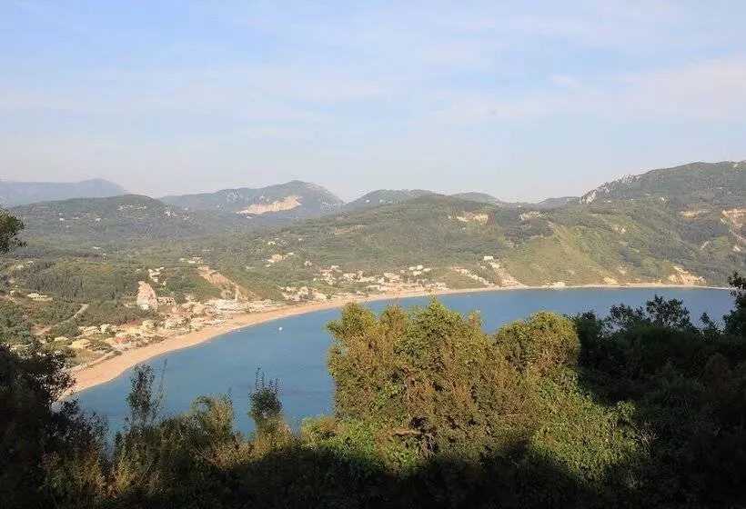 Kostas Apartments & Studios