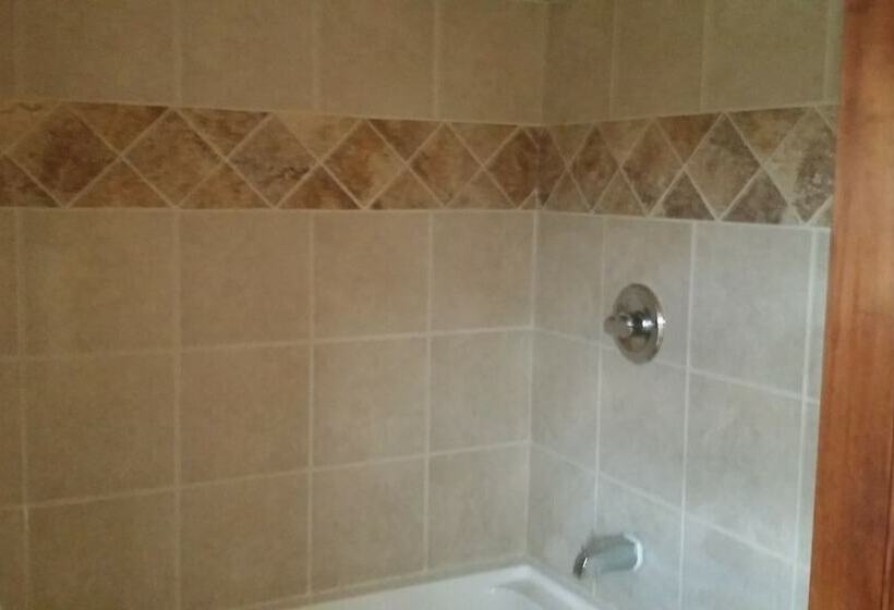 מוטל Huntingdon Inn