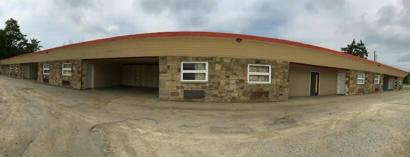 מוטל Huntingdon Inn