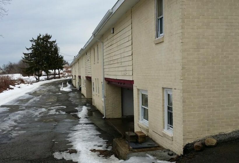 מוטל Huntingdon Inn