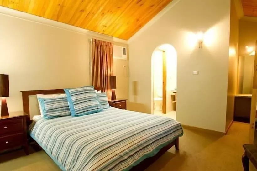 Motelli Riverwood Downs Mountain Valley Resort