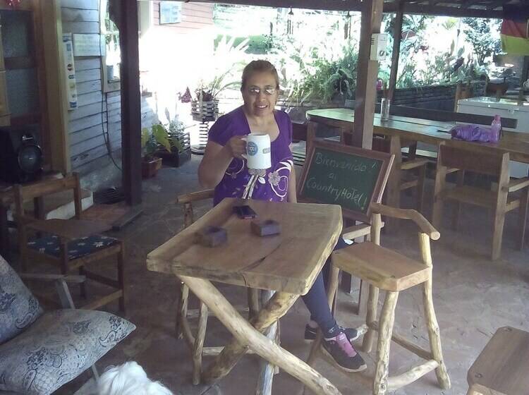 پانسیون Country