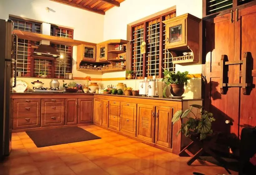 Majatalo Mannaas Veedu Retreat & Spa