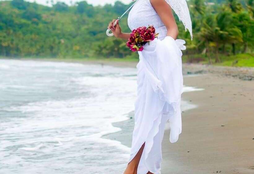 پانسیون Sea Breeze Inn