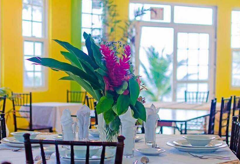 پانسیون Sea Breeze Inn