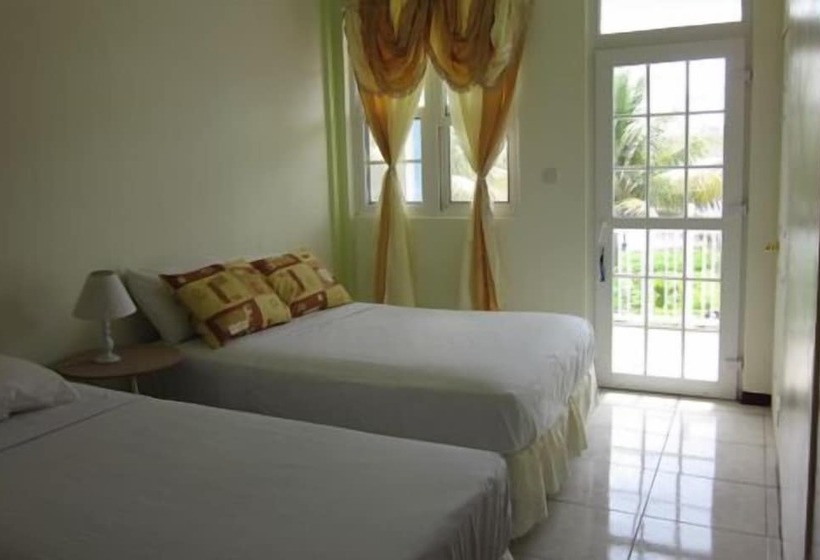 پانسیون Sea Breeze Inn