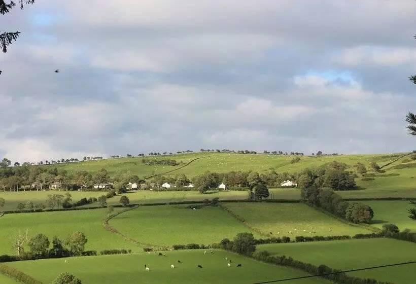 ペンション Woodlands Country House