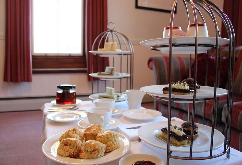 بنسيون Woodlands Country House