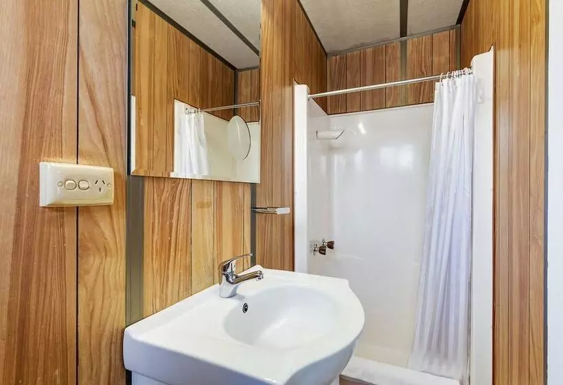 Lomakeskus First City Caravilla