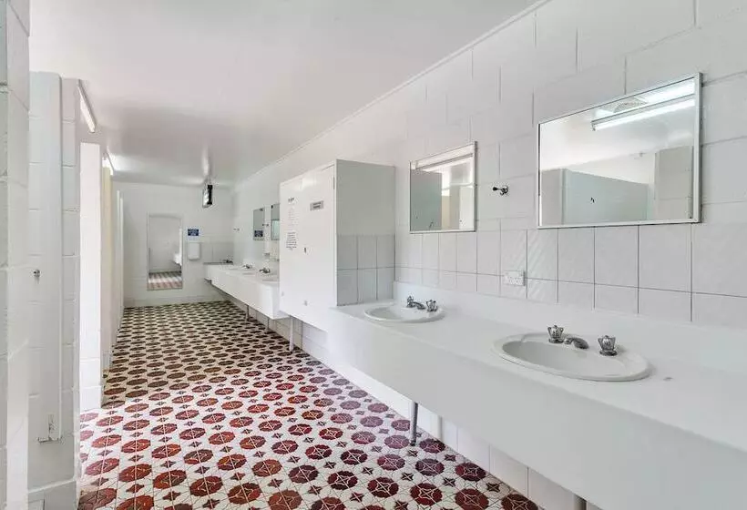 Lomakeskus First City Caravilla