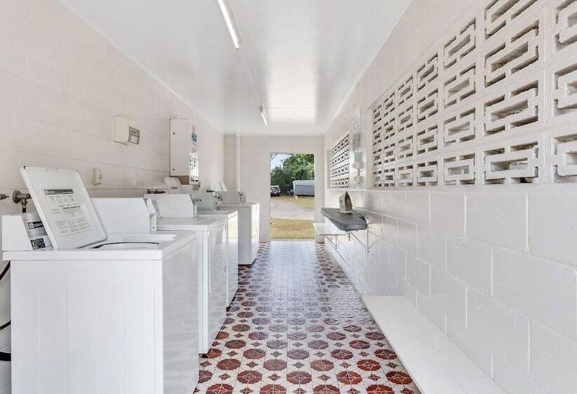 אתר נופש First City Caravilla