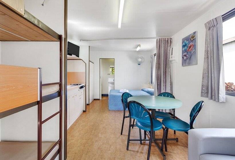 אתר נופש First City Caravilla