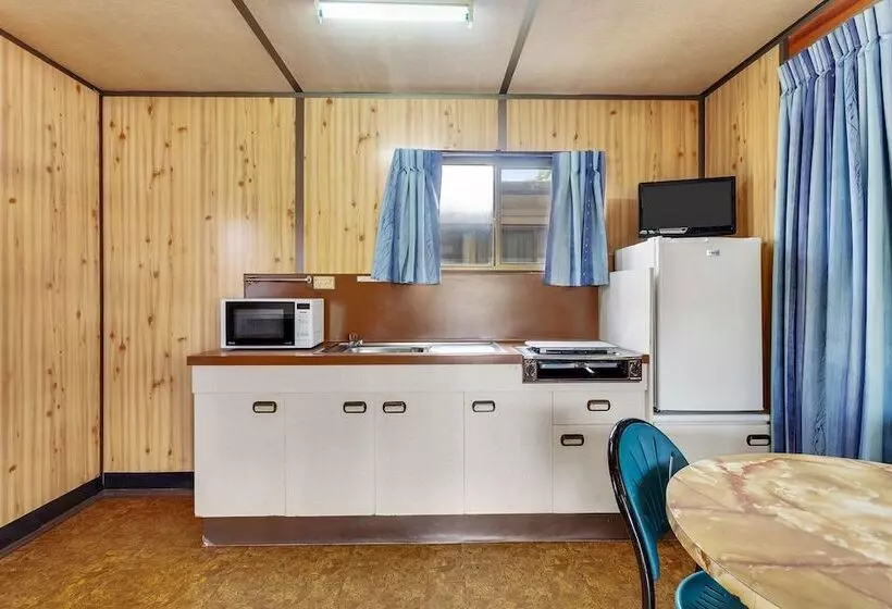 Lomakeskus First City Caravilla