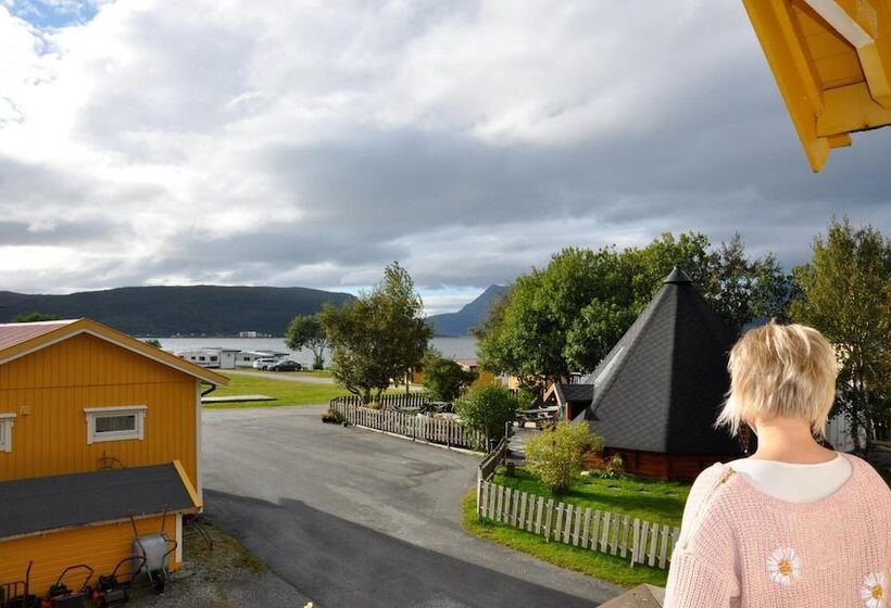 Resort Topcamp Havblikk   Helgeland