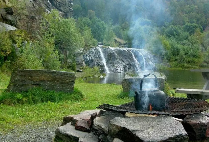Lomakeskus Topcamp Havblikk   Helgeland
