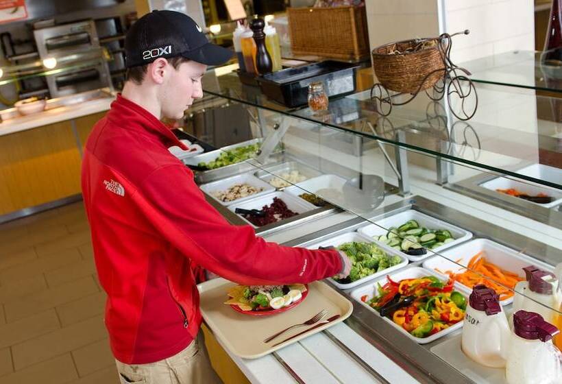 Unb Fredericton Summer Accommodations Hostel