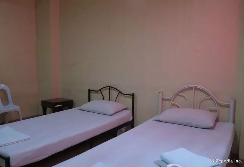 C Est La Vie Pension